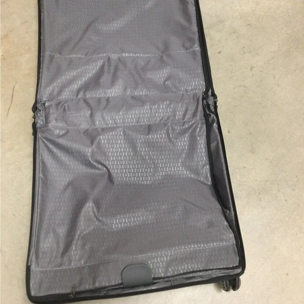 Men's Black Rolling Garment Bag - Professional Travel Luggage